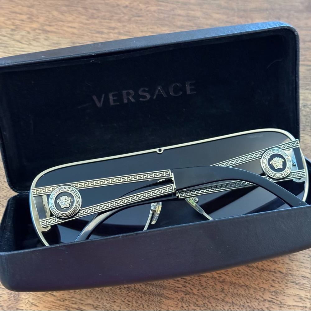 VERSACE Shield Sunglasses - Picture 7 of 12